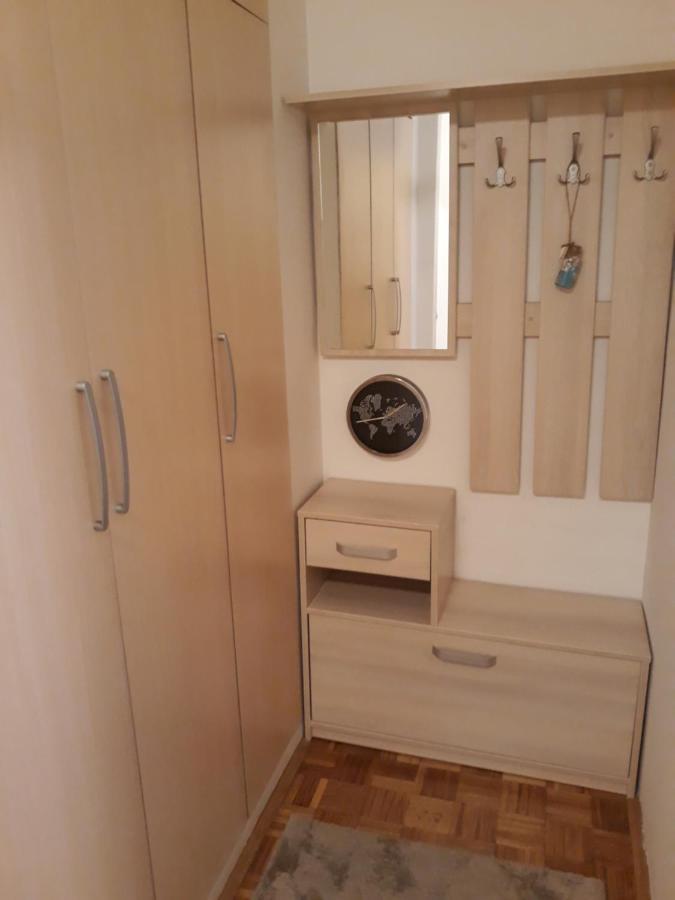 Stan Banjica Apartamento Belgrado Exterior foto