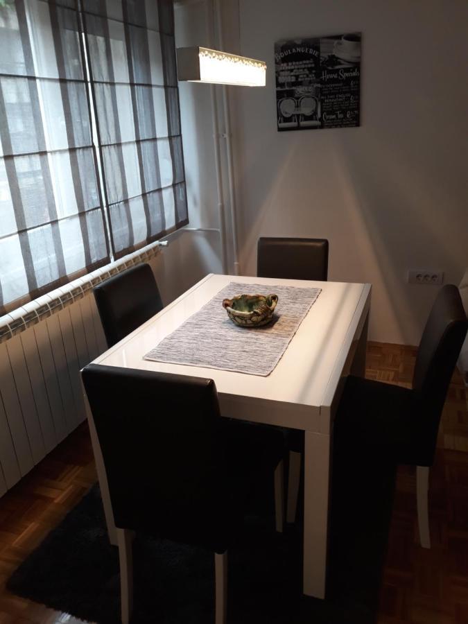 Stan Banjica Apartamento Belgrado Exterior foto